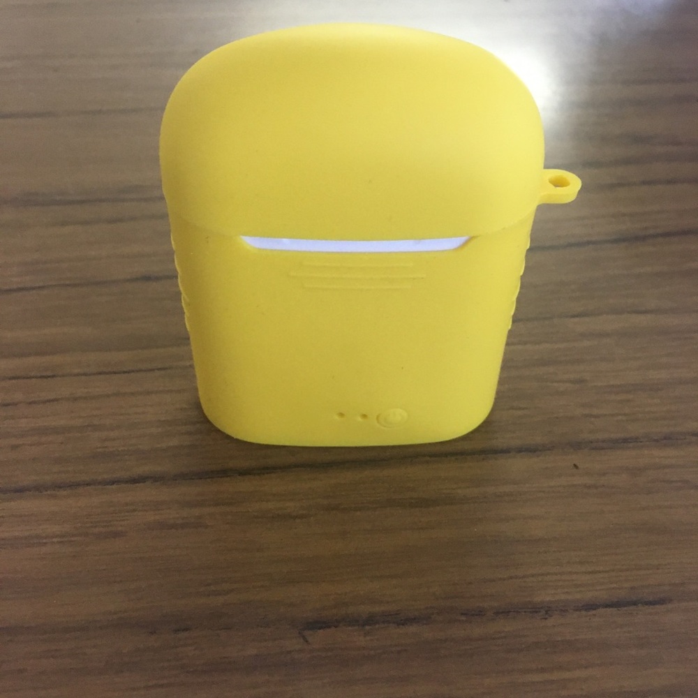 New silicon AirPods case cover